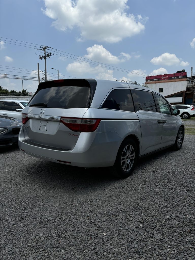 Honda Odyssey LX 2011