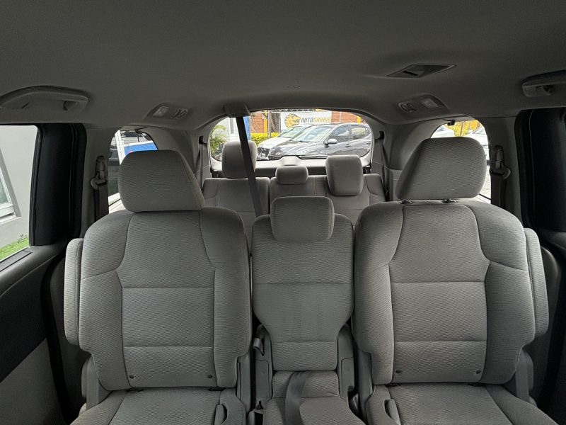 Honda Odyssey LX 2011