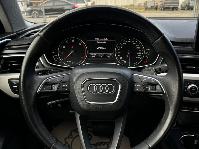 Audi A4 Select 2017