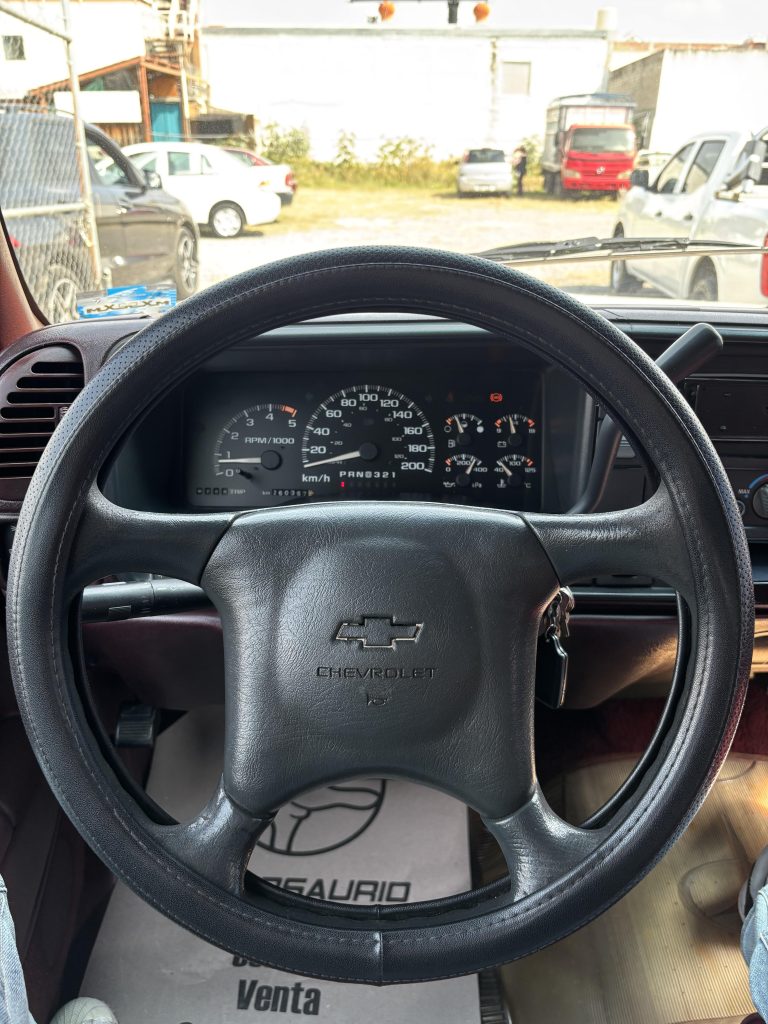 Chevrolet Suburban 1996