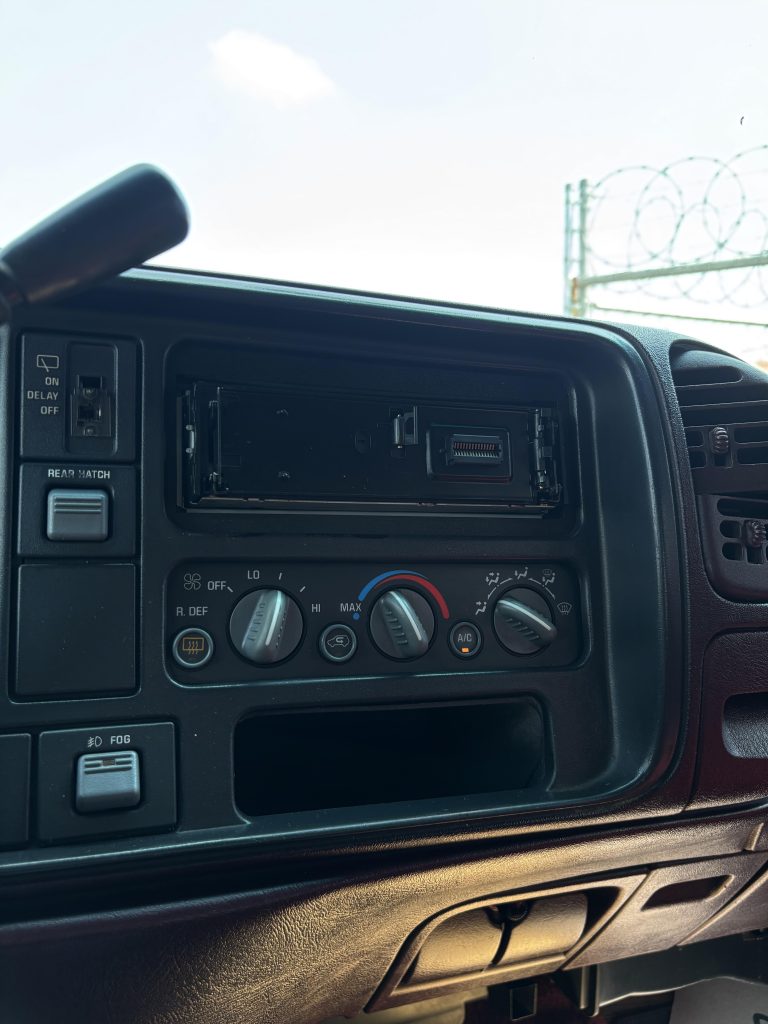 Chevrolet Suburban 1996