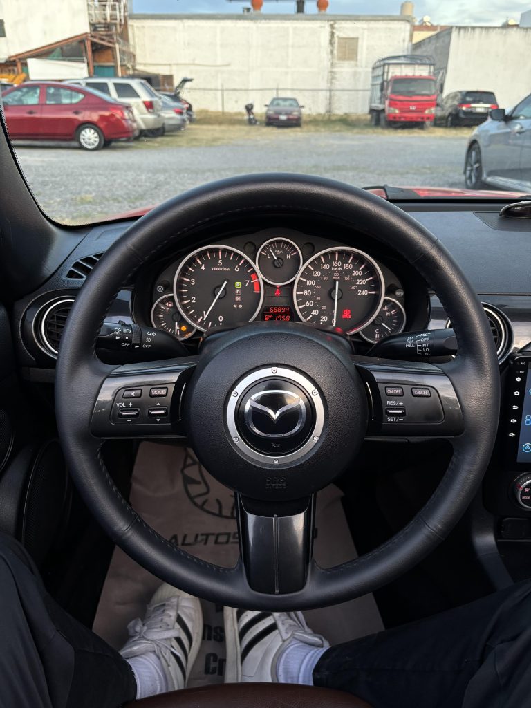 Mazda MX-5 Miata 2014