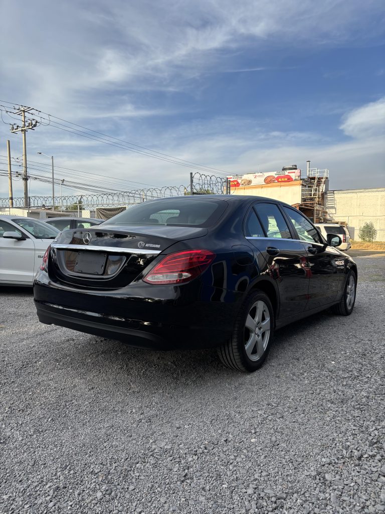 Mercedes-Benz C180 CGI 2015