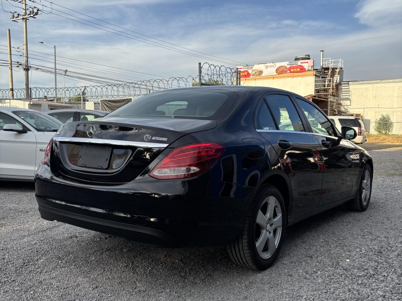 Mercedes-Benz C180 CGI 2015