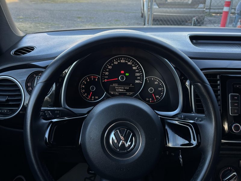 Volkswagen Beetle Sport 2012