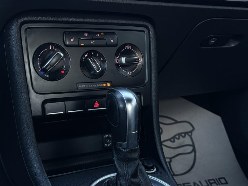 Volkswagen Beetle Sport 2012