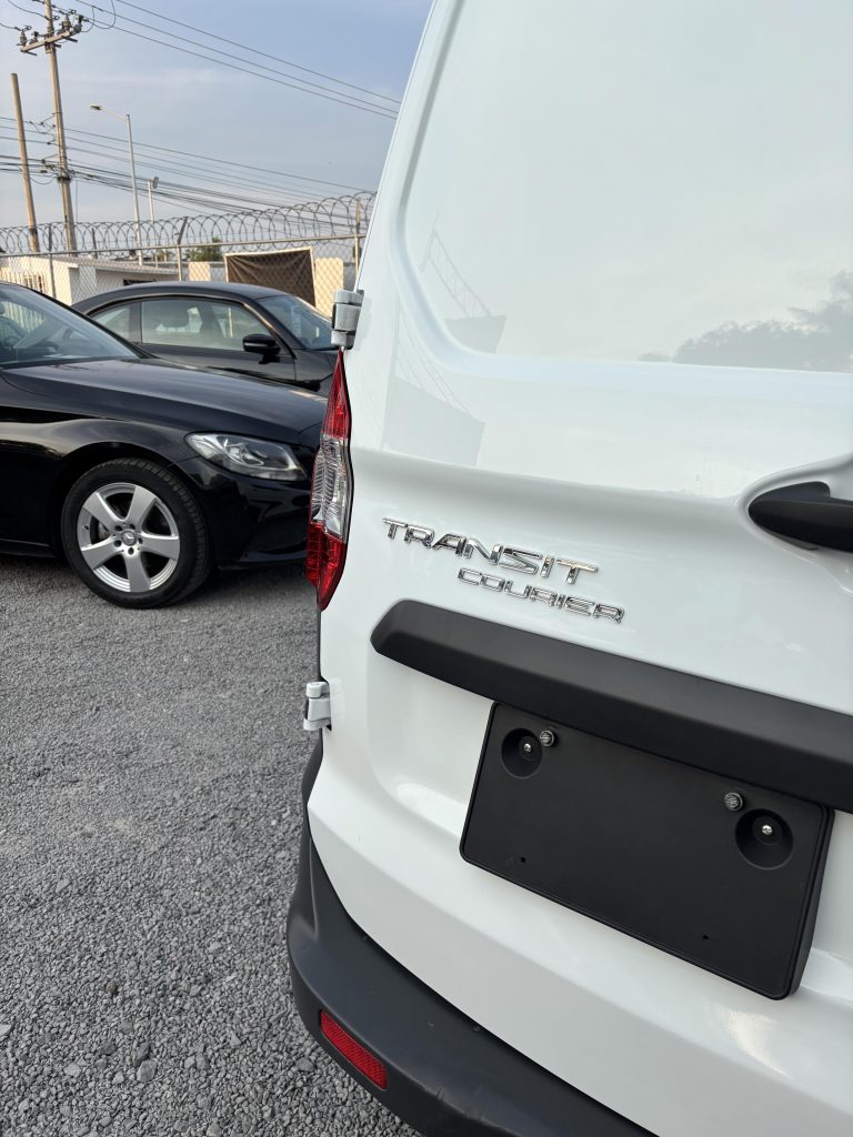Ford Transit Courier Van 2023