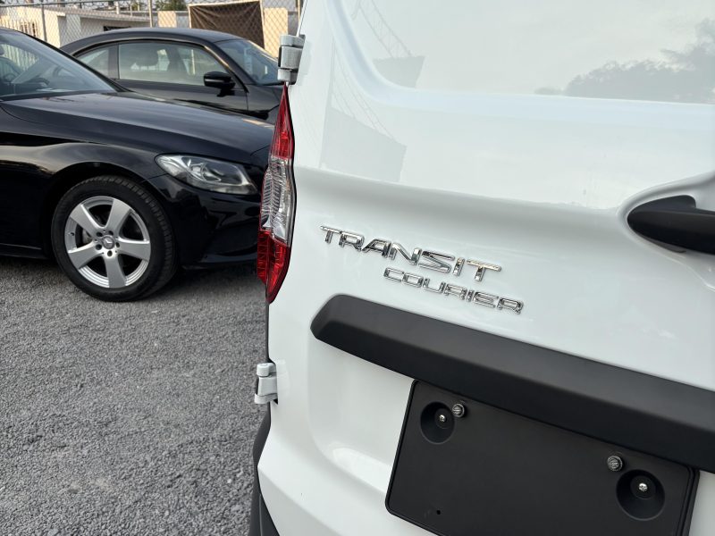 Ford Transit Courier Van 2023