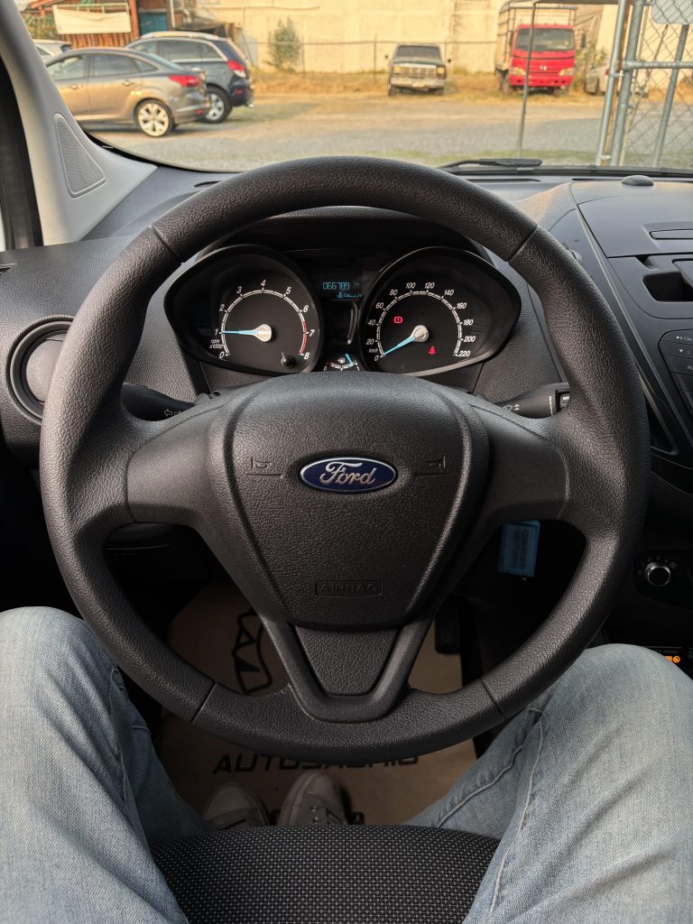 Ford Transit Courier Van 2023