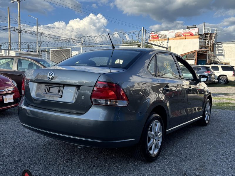 Volkswagen Vento Active 2014